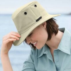 Tilley LT5B Breathable Hat