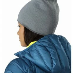 Arcteryx Crest Toque Beanie Ephemera/Sugar Rush 12 Arcteryx Crest Toque Beanie Ephemera/Sugar Rush -Geardeal Shop L07706800 NA 1